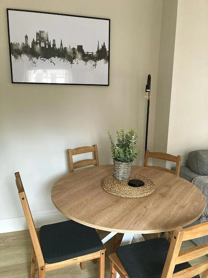 Moat View Free Parking, Central, Ev Plug York Apartmán